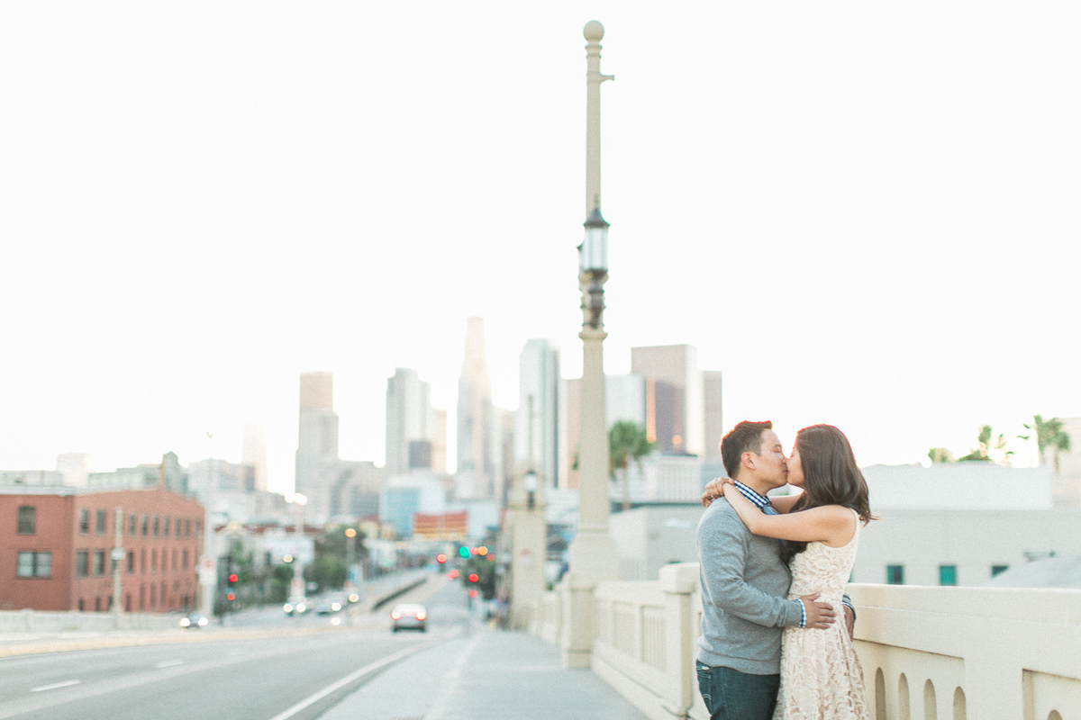 downtown-los-angeles-engagement-pictures (7)